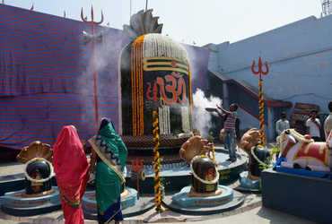 આજે મહાશિવરાત્રિ : મંદિરો 'બમ બમ ભોલે...'ના નાદથી ગૂંજી ઉઠશે