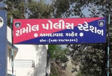 પાગલ પ્રેમીએ બારીના કાચ તોડી ધમકી આપી