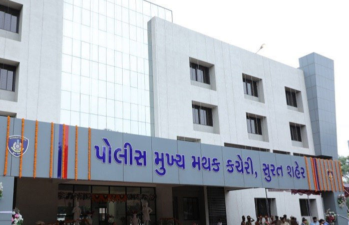 સુરત: બોર્ડની પરીક્ષાને લઈ પોલીસનો મોટો નિર્ણય, રાત્રે 10 પછી DJ-લાઉડસ્પીકર અને ભારે વાહનોના હોર્ન પર પ્રતિબંધ