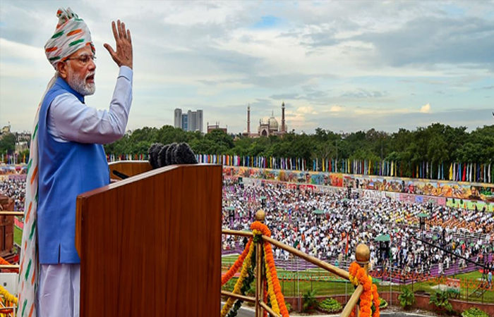 વાંચો PM મોદીએ લાલ કિલ્લા પરથી કરેલા રાષ્ટ્રજોગ સંબોધનના અંશો