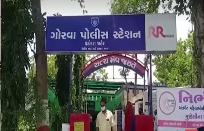નવા વર્ષે દારૂના 1000થી વધુ કેસ કરવા છતાં અસર નથી, પીધેલા પતિને પત્ની જ પોલીસ સ્ટેશને લાવી