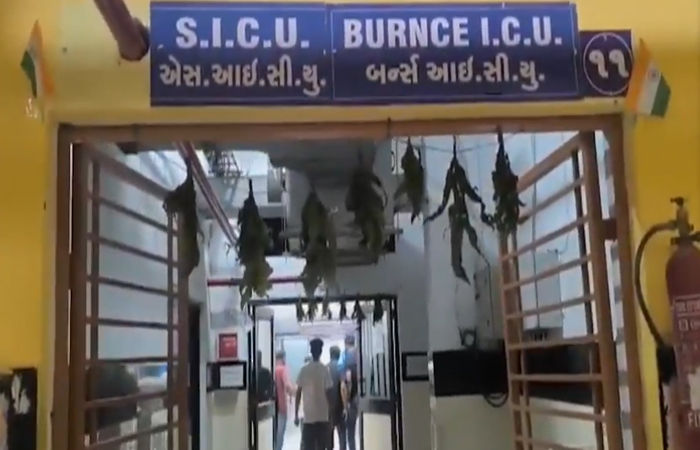 જૂનાગઢમાં દિવાળીની રાત્રે લોહીયાળ ઝઘડો: ફટાકડા ફોડવાની નજીવી બાબતે યુવકને મોતને ઘાટ ઉતારાયો, ત્રણની ધરપકડ