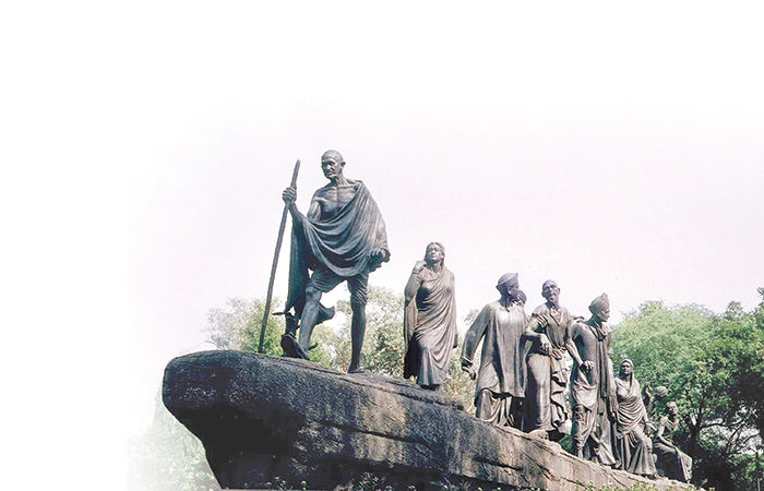 નમક ખવડાવી નમકહરામ બનાવ્યા                   .