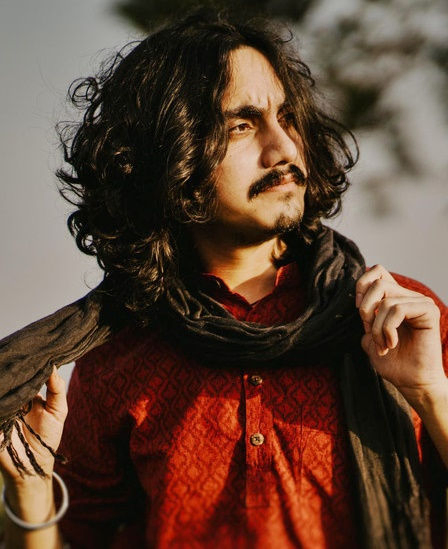 ‘Khalasi’ hitmaker Aditya Gadhvi says folk instruments tell stories of traditions from across centuries