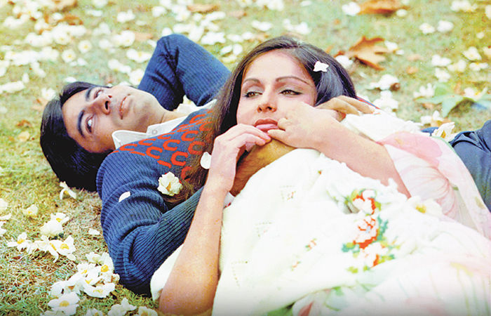 'કભી કભી' ખયાલોં મેં પુલાવ?                              .