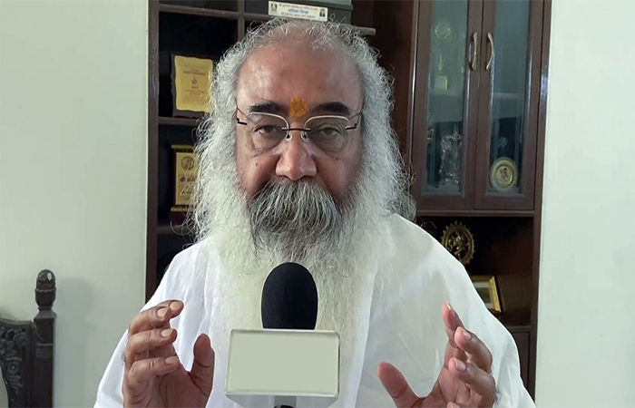 દિલ્હીની વાત : મોદીને નિમંત્રણ આપતાં જ આચાર્ય કોંગ્રેસમાંથી સસ્પેન્ડ