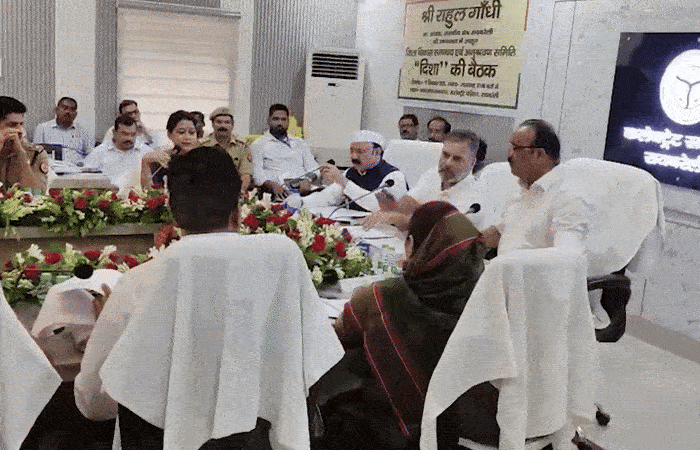 VIDEO: રાહુલ ગાંધી અને ભાજપના મંત્રી વચ્ચે બોલાચાલી, મંત્રીએ કહ્યું- હું તમારી વાત કેમ માનું?