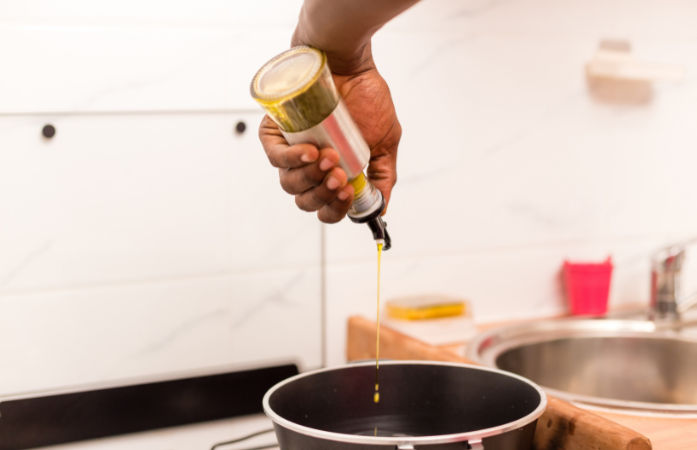 Fat in common cooking oils linked to aggressive breast cancer, finds study