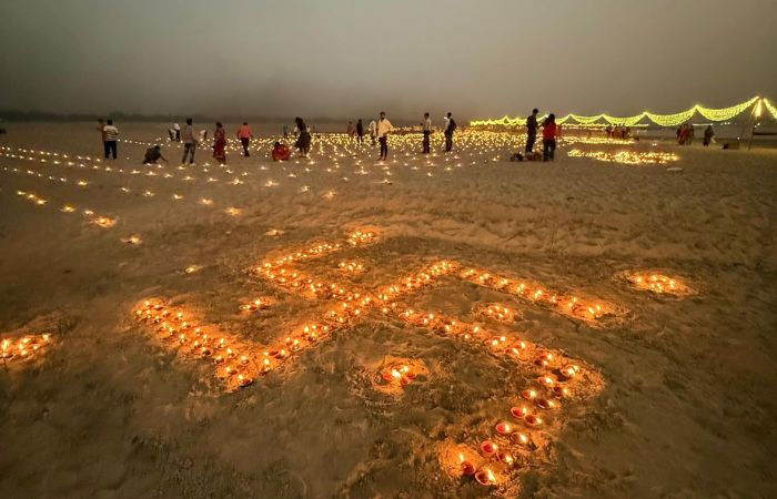 શરદ પૂર્ણિમાના દિવસે પૃથ્વી પર આવે છે માતા લક્ષ્મી, મુખ્ય દ્વારે જરૂર કરો આ કામ