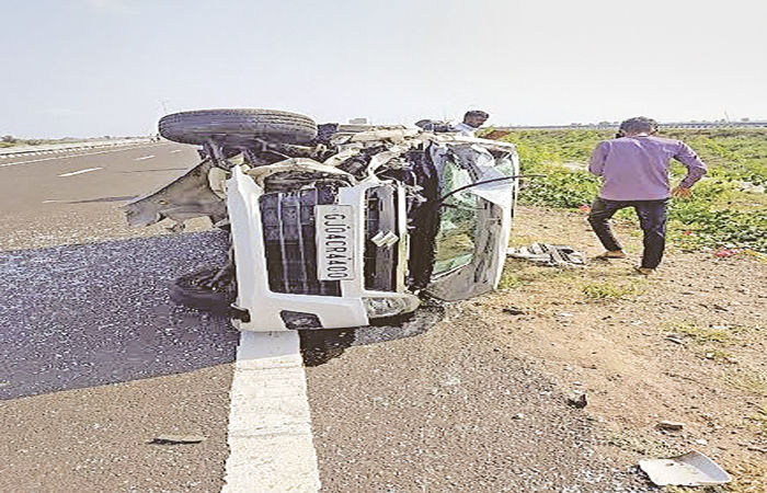 આંબલી નજીક કાર-બાઇક વચ્ચે ટક્કર, બાઇક સવાર બેના ઘટનાસ્થળે મોત