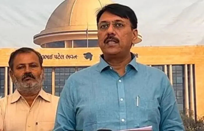 Congress leader Amit Chavda raises concerns over GPSC exams in letter to Gujarat CM
