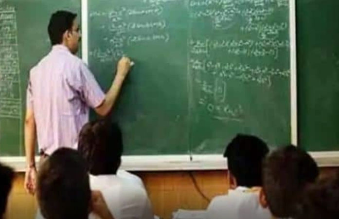 Gujarat students in AI and Data Science fields struggle without teachers