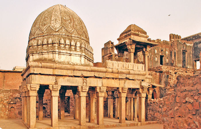 The Last Mughal Palace in Delhi: Zafar Mahal