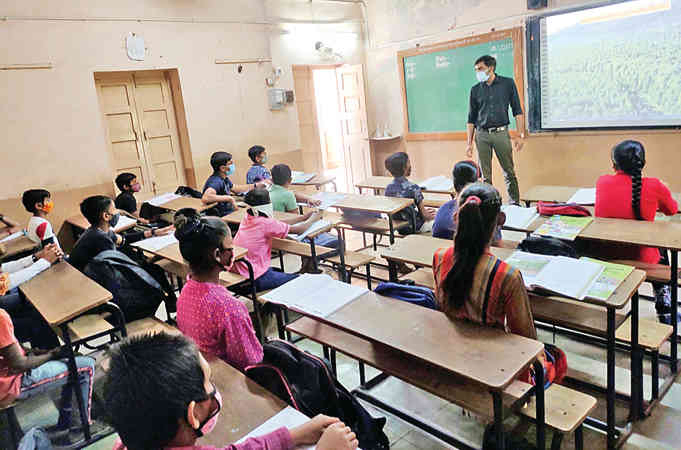 મહેસાણામાં પ્રથમ દિવસે શાળાઓમાં માત્ર 24 ટકા જ બાળકોની હાજરી