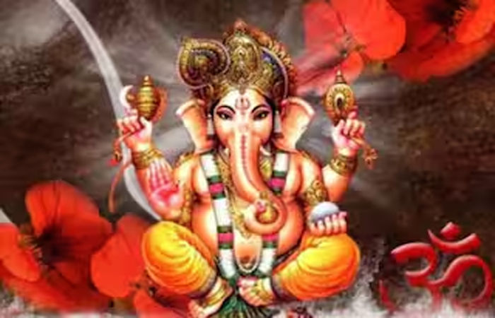 હળવદમાં જન્માષ્ટમીની ઉજવણી બાદ ગણેશ ઉત્સવ માટે તડામાર તૈયારીઓ શરૂ