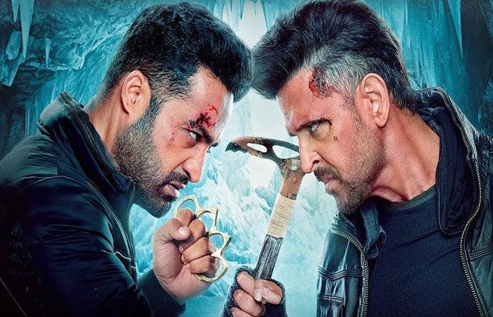 'વૉર 2' માટે સાઉથના સુપરસ્ટારની ફી જાણી ચોંકશો, જાણો ઋતિક-કિયારાને કેટલાં પૈસા મળ્યાં?