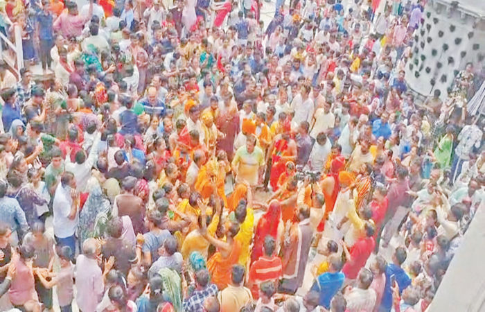 ડાકોર મંદિરમાં કૃષ્ણ જન્મોત્સવ અને નંદમહોત્સવ ધામધૂમથી ઉજવાયા