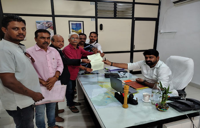 40 વર્ષથી રજૂઆત છતાં ગટરની સમસ્યાનો કોઇ ઉકેલ આવતો નથી
