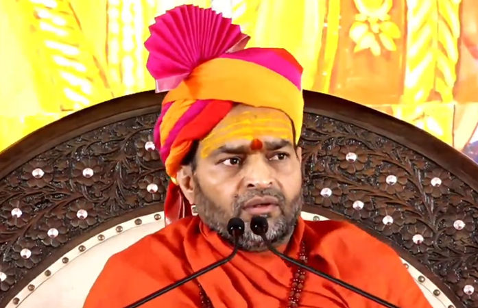 જાણીતા કથાવાચક પર લાગ્યો દુષ્કર્મનો આરોપ, પીડિતાએ કહ્યું - ધર્મ અને આસ્થાના નામે મને ફસાવી