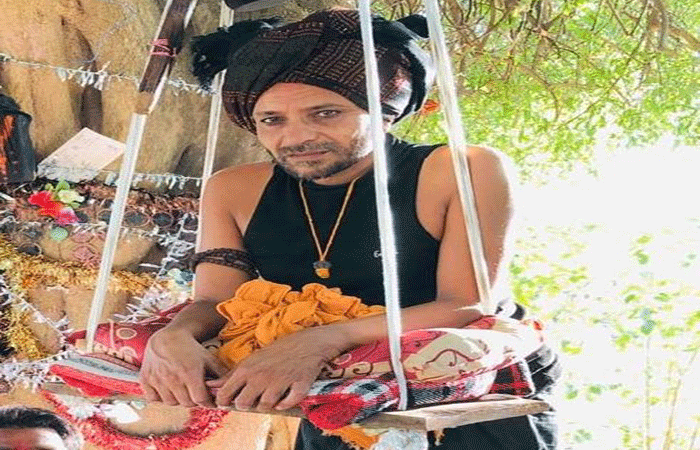 કોરોનાના સંકટને ટાળવા મહંતે 60 દિવસનું ખડેશ્વરી અને મૌનવ્રત ધારણ કર્યું
