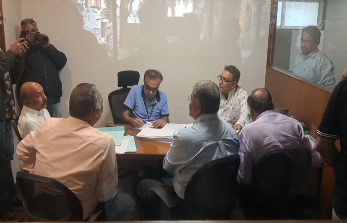 બરોડા ક્રિકેટ એસોસિએશનની ચૂંટણીમાં આજે 94 ફોર્મ પરત ખેંચાતા હવે 31 પદો માટે 63 ઉમેદવારો મેદાનમાં