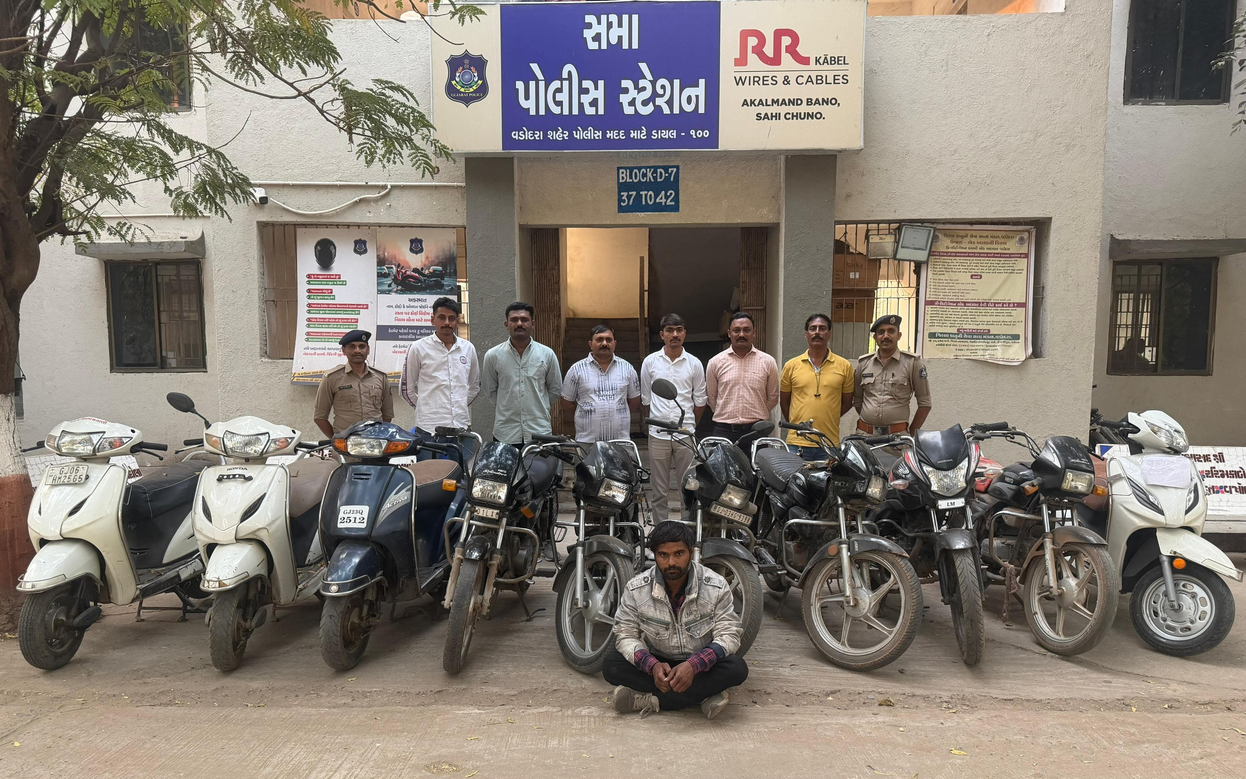 હાઇવે પર પાર્ક કરતા નોકરીયાતોના ટુવ્હીલર ચોરનાર પકડાયો,10 વાહનો કબજે