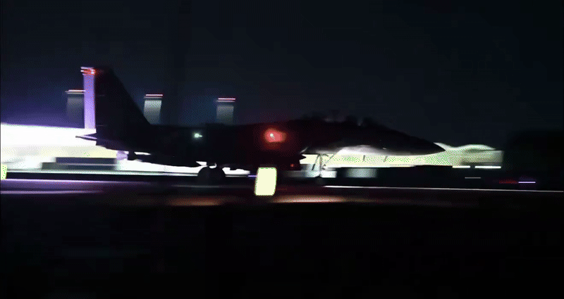 VIDEO: સીરિયામાં ISIS પર અમેરિકાની એરસ્ટ્રાઇક, જુઓ ઓપરેશનના ભયાનક દ્રશ્યો