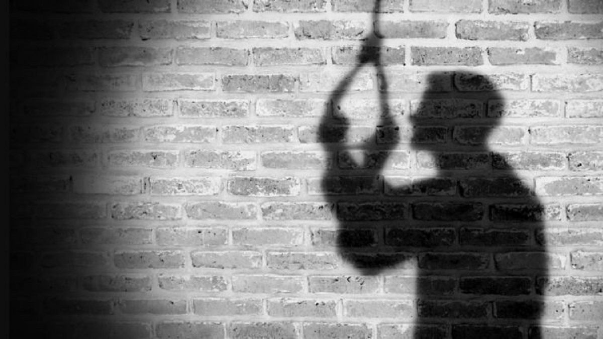 જિલ્લામાં ચાર વ્યક્તિનો ફાંસો ખાઇ આપઘાત  સેવાસી તેમજ વાઘોડિયામાં બે યુવાન પરિણીતાએ ફાંસો ખાઇ જીવન ટૂંકાવ્યું