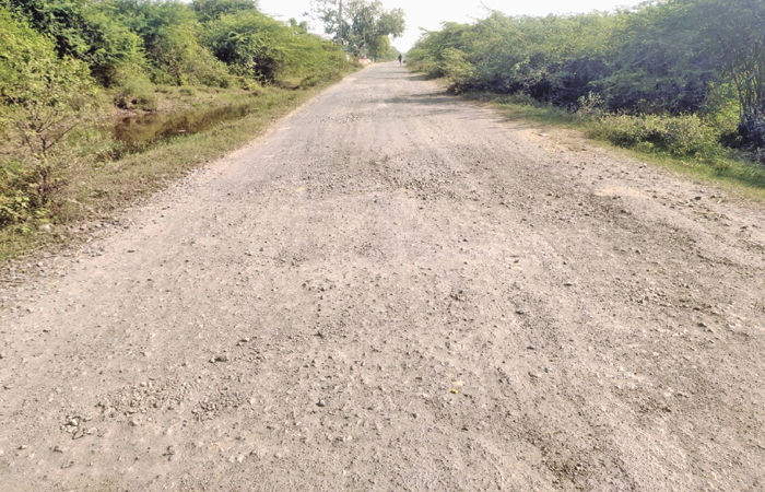 મહિસાથી વાસણા જતો બિસ્માર માર્ગનું સમારકામ નહીં કરાય તો આંદોલનની ચીમકી