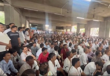 Mumbai traders protest after MNS workers assault a Gujarati shopkeeper for not speaking Marathi