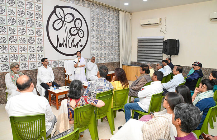 મમતાની પાર્ટી પડી ભાંગશે? કલ્યાણ બેનર્જીને ચીફ વ્હિપ બનાવતા TMCના અનેક સાંસદ નારાજ