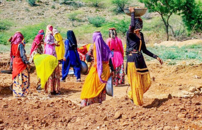 સુપ્રીમ કોર્ટ દ્વારા ઝટકો અપાયા બાદ મોદી સરકારનું નરમ વલણ, બંગાળમાં ફરી મનરેગા શરૂ કરશે