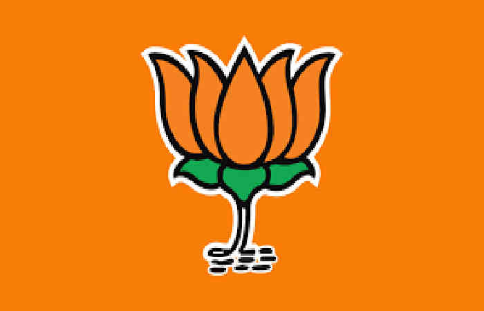 સુરત: ભાજપના સ્નેહ મિલનમાં ડબલ વેક્સિનેશન ચકાસે તો પાલિકાનો ટાર્ગેટ પુરો થઈ શકે