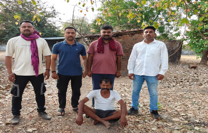 જામનગર શહેરમાં પેટ્રોલપંપ લૂંટ કેસનો 27 વર્ષથી ફરાર આરોપી મધ્યપ્રદેશમાંથી ઝડપાયો