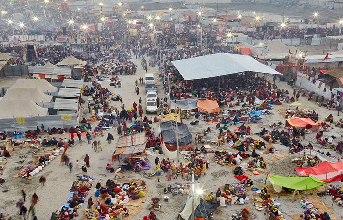 Maha Kumbh 2025: 7 ફૂટ લાંબી જટાધારી બાબા આકર્ષણનું કેન્દ્ર, 40 વર્ષથી વાળ નથી કપાવ્યા