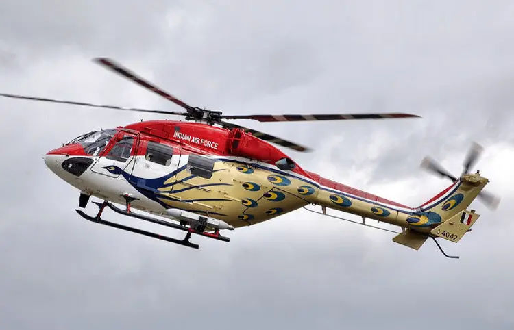 Coast Guard helicopter makes emergency landing near Porbandar, three crew members missing