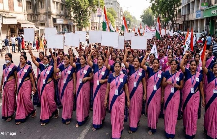 જામનગરમાં આંગણવાડીની બહેનો દ્વારા પગાર વધારા સહિતની 14 માંગણીઓ લાંબા સમયથી પડતર હોવાથી ઉગ્ર વિરોધ પ્રદર્શન કરાયું