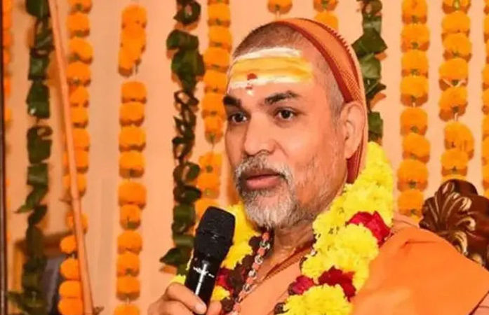 શંકરાચાર્યને 48 કલાકમાં તંત્રની બીજી નોટિસ: જવાબ આપો નહીંતર તમારા પર પ્રતિબંધ લગાવી દઈશું