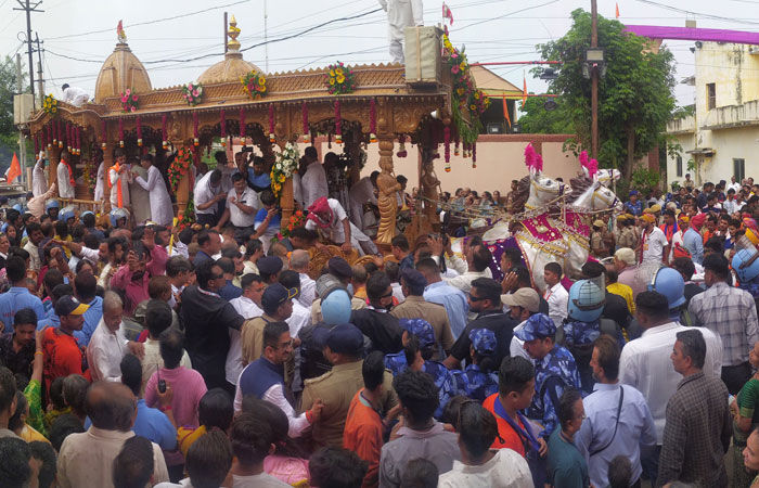 બરવાળામાં જગન્નાથજીના રથયાત્રામાં માનવ મહેરામણ ઉમટયુ