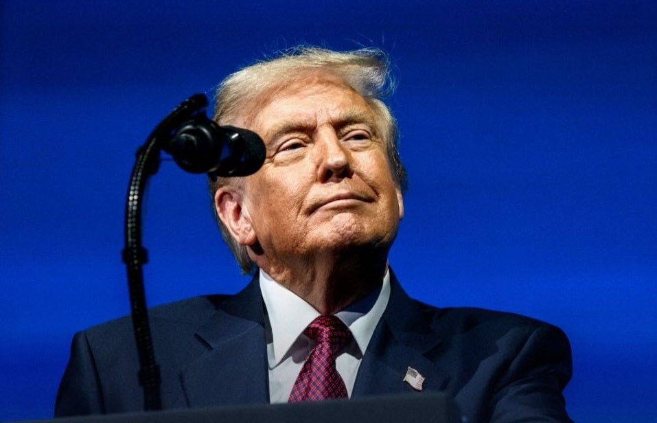 Trump renews threats against Iran, says US 'ready to help'