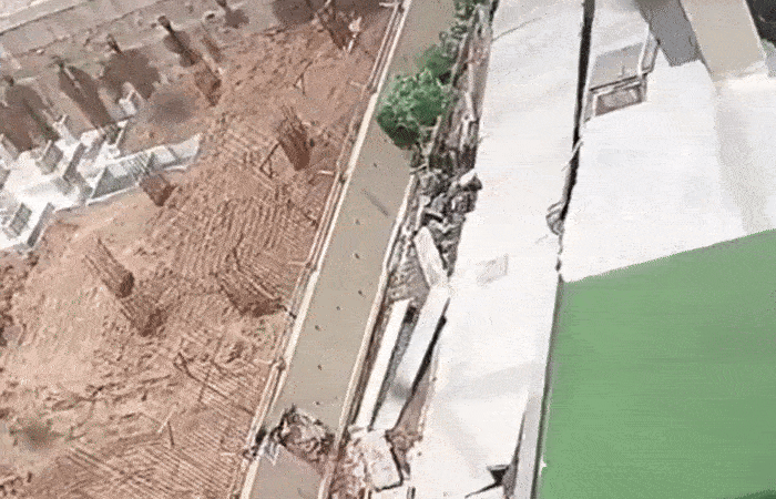 VIDEO: અમદાવાદના શેલામાં મોટી દુર્ઘટના ટળી, કૃપાલ બચપન નામની બિલ્ડિંગની સેફ્ટી વોલ ધરાશાયી