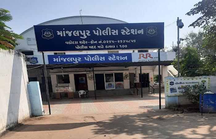 વડોદરામાં જાહેરમાં ઝાપાઝપી કરતા લોકોનો વિડીયો વાયરલ થયો : એક ઝડપાયો