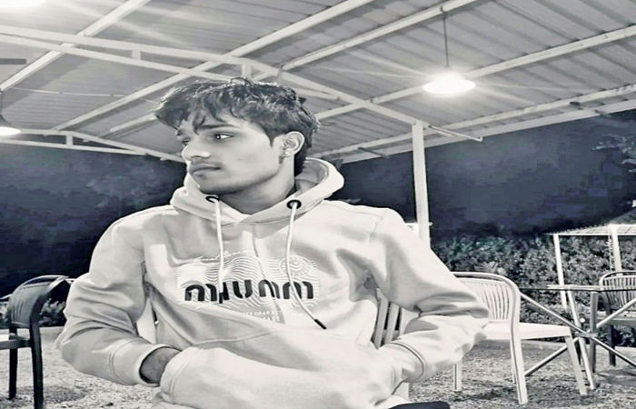 નડિયાદની 'દિનશા પટેલ નસગ કોલેજ'ના વિદ્યાર્થીનો ફાંસો ખાઈ આપઘાત : સ્યુસાઈડ નોટમાં 'મેડમ'નો ઉલ્લેખ