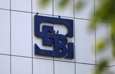 SEBI warns investors against ‘opinion trading platforms’, cites no legal protection