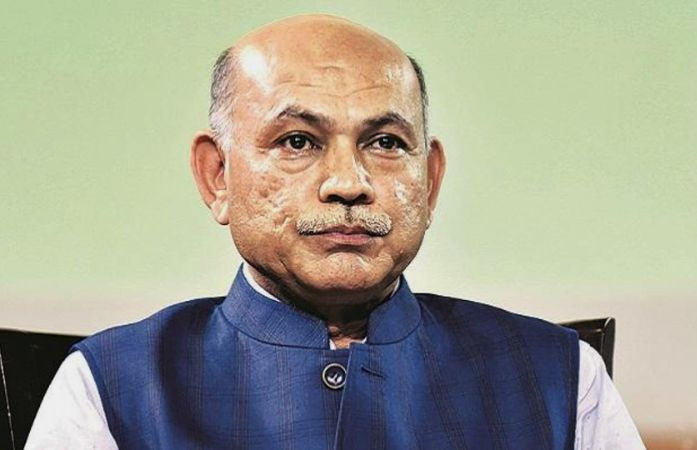નવા ઉપરાષ્ટ્રપતિની ચૂંટણીની જવાબદારી વિવાદિત અધિકારીના ખભે, એમની જ નિમણૂક પર હોબાળો થયો હતો