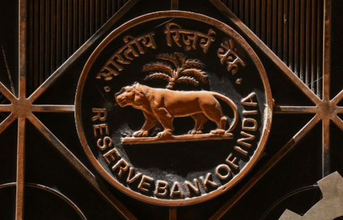 RBI shifts 100 tonnes of gold from vaults in UK to India; Oppn reacts