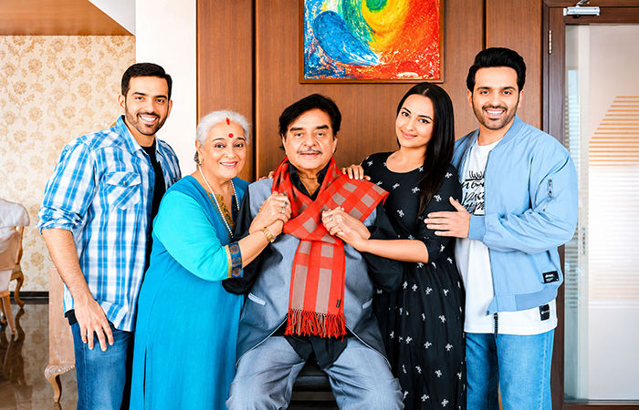 'ધ રોશન્સ' પછી હવે 'ધ સિન્હાઝ' જોવા તૈયાર રહો!