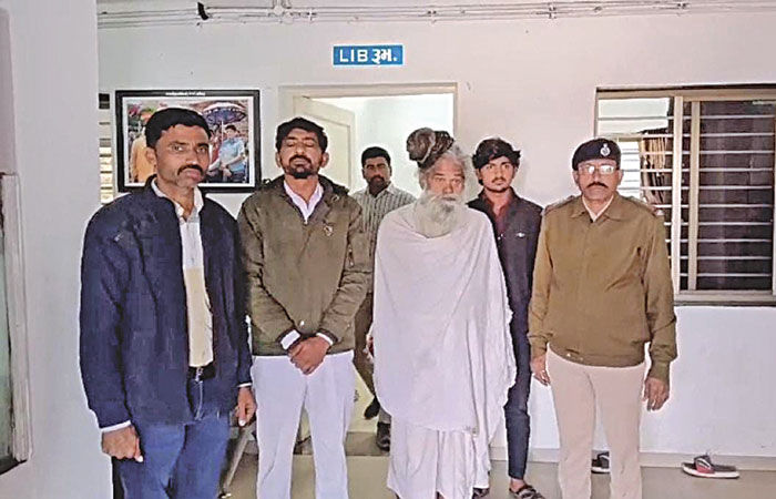 3 કરોડની ઠગાઇમાં મહંત સહિત 5 આરોપીના 2 દિવસના રિમાન્ડ
