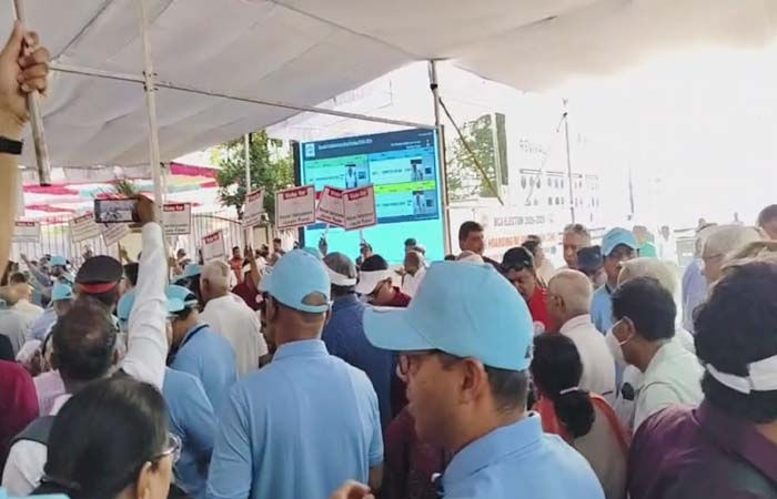 BCA ઇલેક્શન 2026: વડોદરાના રામબાગમાં 'રોયલ' vs 'રિવાઇવલ'નો જંગ, 2068 સભ્યો નક્કી કરશે વડોદરા ક્રિકેટનું ભવિષ્ય