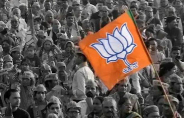 અમદાવાદ: મનપા ચૂંટણી પહેલા અમરાઈવાડી ભાજપમાં ભડકો, કાર્યકરોએ ‘હિટલરશાહી’ના આક્ષેપો સાથે બળાપો કાઢ્યો